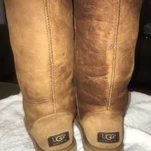Classic tall UGG chestnut